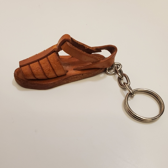 Vintage Mexican Handmade Hauraches Key Chain - Picture 2 of 4